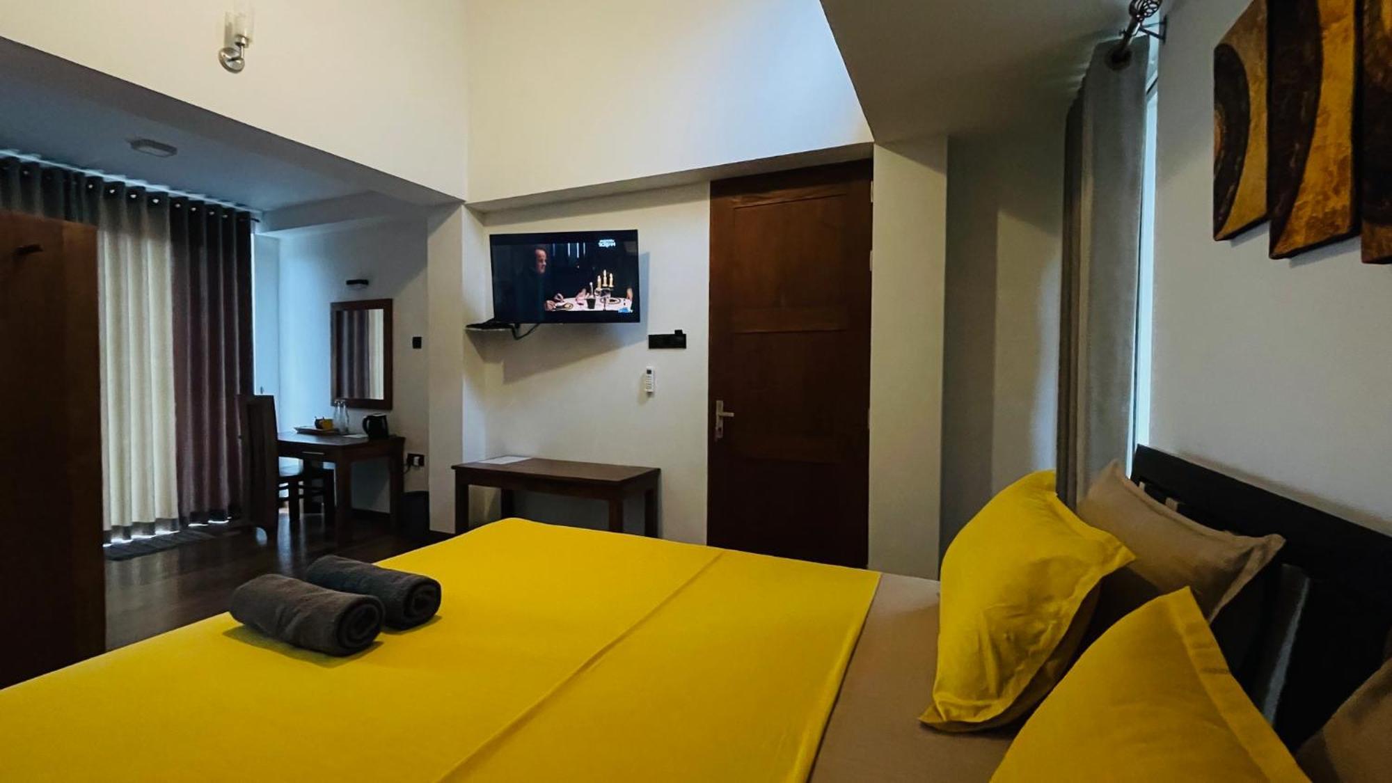 Sun Dove Suite Kandy Exterior foto